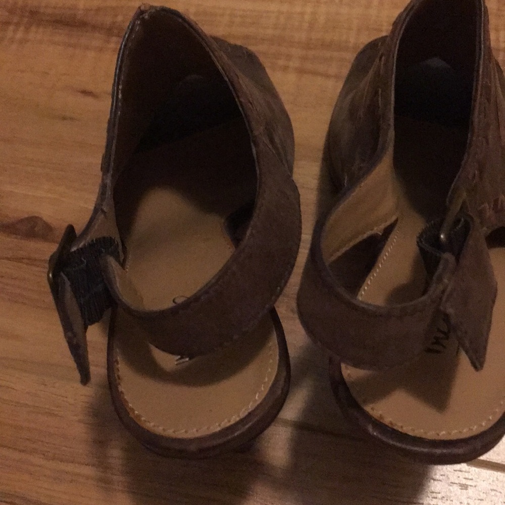 Sandals - Picture 5 of 5